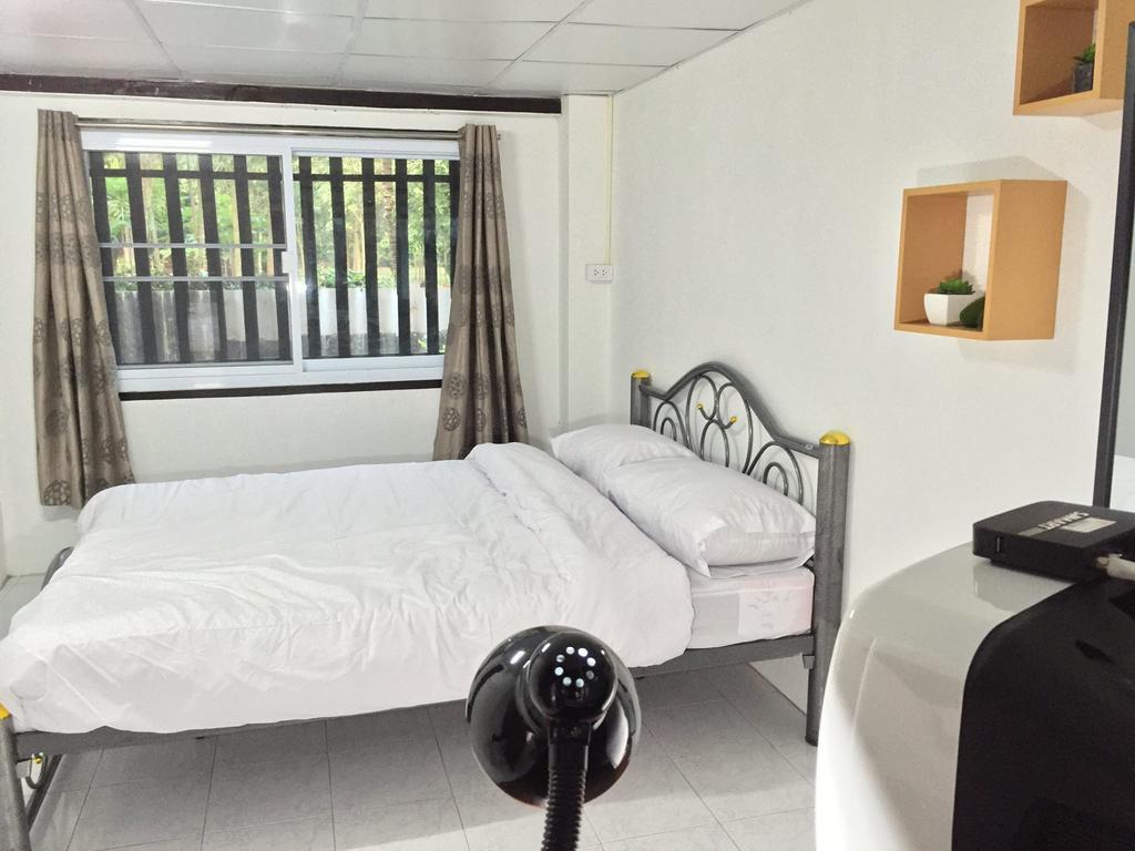 Hora Home Лампанг Екстериор снимка